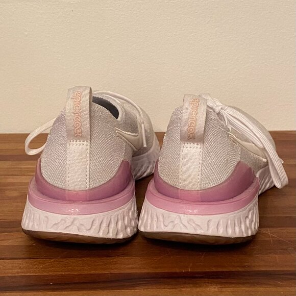 Nike Epic React Flyknit Woman's Size 7.5 White and Light Purple - Picture 4 of 10